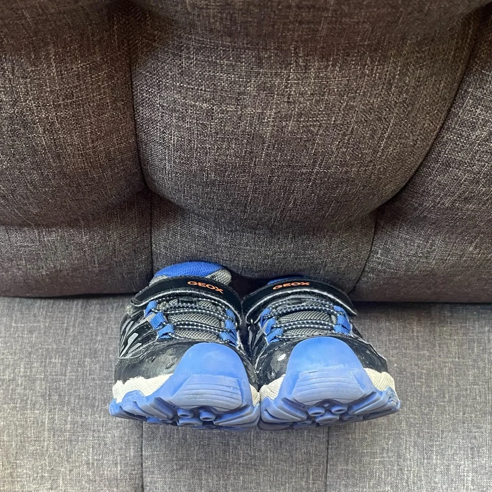 GEOX Kids -  Little Boy Casual Sneakers Shoes Black Blue size 11.5 US